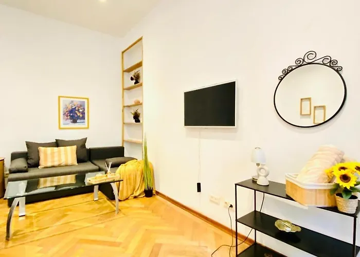 Spacious 2br 7 Min From Westbahnhof * Vienna