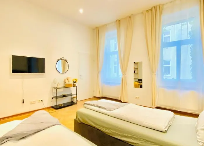 Apartment Spacious 2br 7 Min From Westbahnhof Vienna