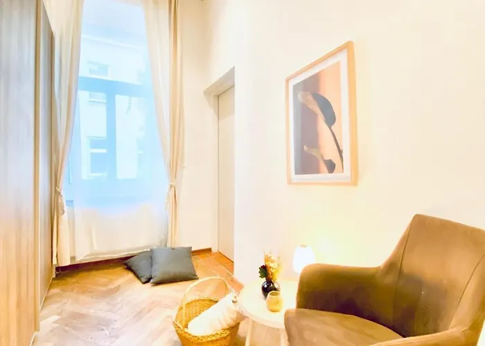 Apartment Spacious 2br 7 Min From Westbahnhof *