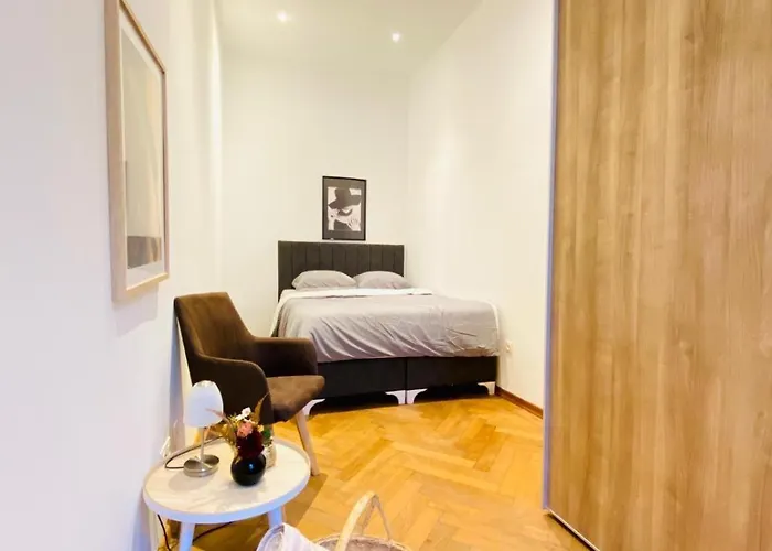 Spacious 2br 7 Min From Westbahnhof Vienna